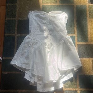 mint condition; only tried on for one photoshoot